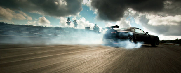 Fotografia Zilei: Toyota Supra face cunostinta cu driftul