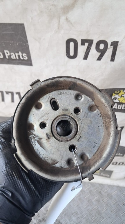 Fulie ax cu came Vw Golf 6 1.6 TDI CAY an 2011 cod 03L109111 / 03L109239A