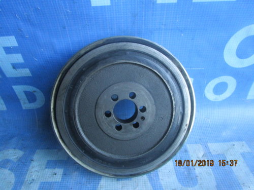 Fulie motor Alfa Romeo 156 2.4jtd; 551877070