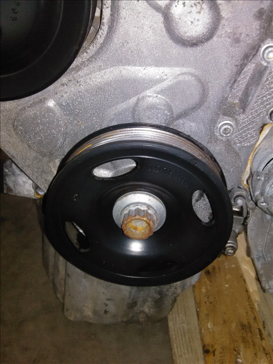 Fulie motor VW TOURAN 1.6 FSI an fabr. 2006