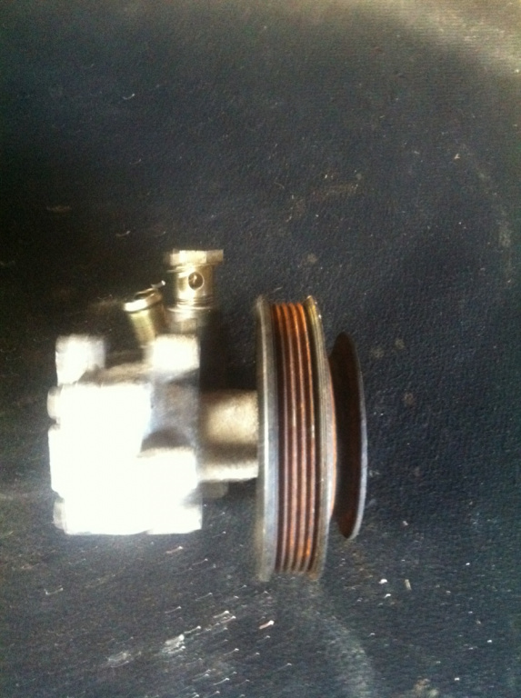 Fulie pompa servodirectie Volkswagen VW Passat (3B5)