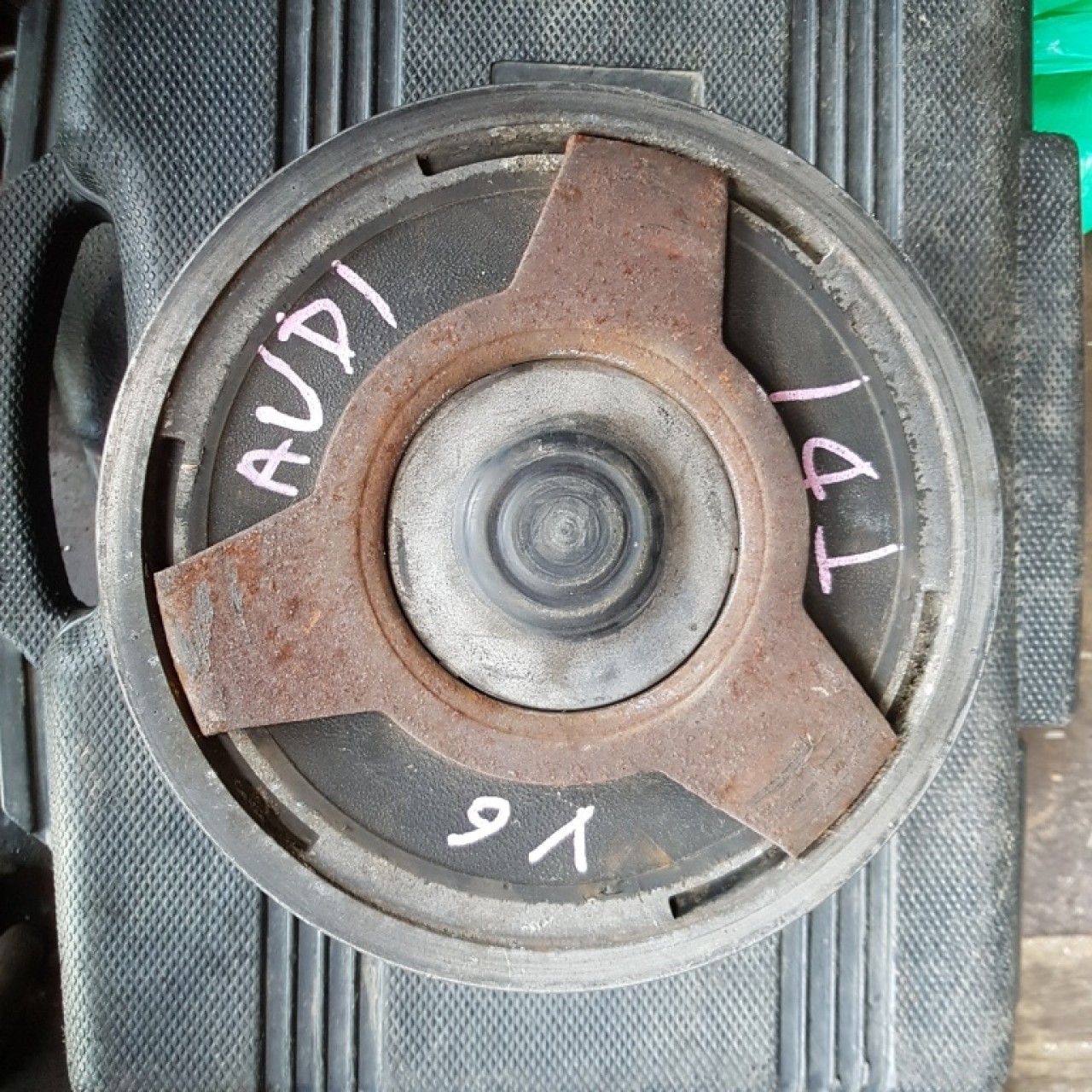fulie vibrochen  audi a6 c5 a8 vw passat b5 2.5 tdi v6