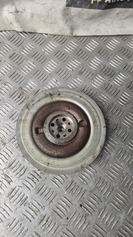 Fulie vibrochen Volvo V40 motor 2.0 B204T38 an fab. 2017 cod 31401195