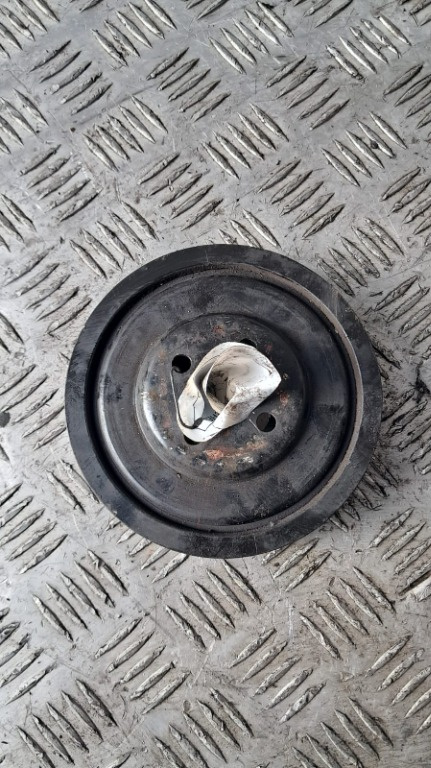 Fulie vibrochen Vw Touran 1.9 TDI 105CP cod motor BLS an 2008 cod 038105243