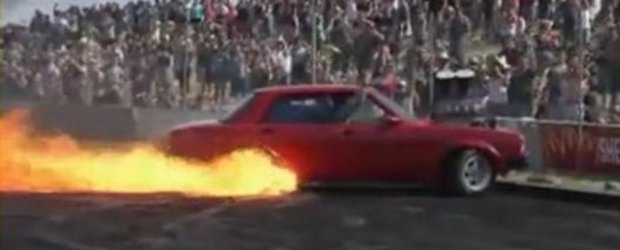 Fum si flacari pentru un Burnout La Superlativ!