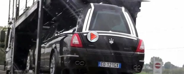 FUNNY: Oricine poate merge acum cu un Maserati Quattroporte!