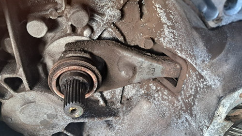 Furca ambreiaj Kia Ceed 1.6CRDI cod motor D4FB transmisie manuala 6+1 an 2012 cod 41430-23200