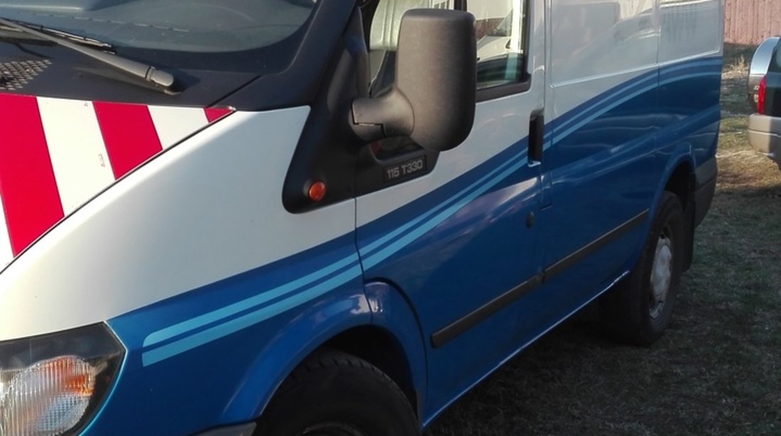 Furgon ford tranzit de capacitate mare cu girofaruri