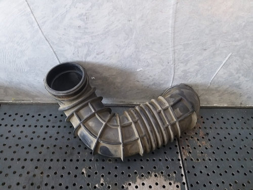 Furtun admisie aer 1.4 b ford focus 1 daw dbw 98ab9r504ad