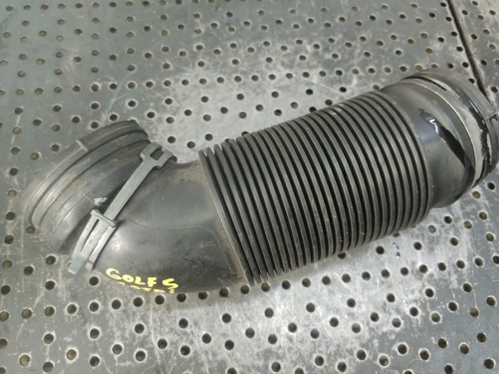 Furtun admisie aer 1.9 tdi bkc seat altea 5p skoda octavia 2 audi a3 8p vw touran golf 5 1k0129684b