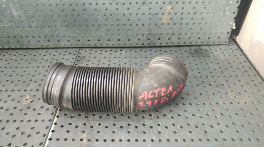 Furtun admisie aer 1.9 tdi seat altea 5p 1k0129684b