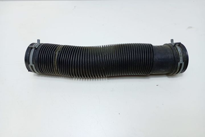 Furtun admisie aer 1J0129684J Volkswagen VW Golf 4 [1997 - 2006]