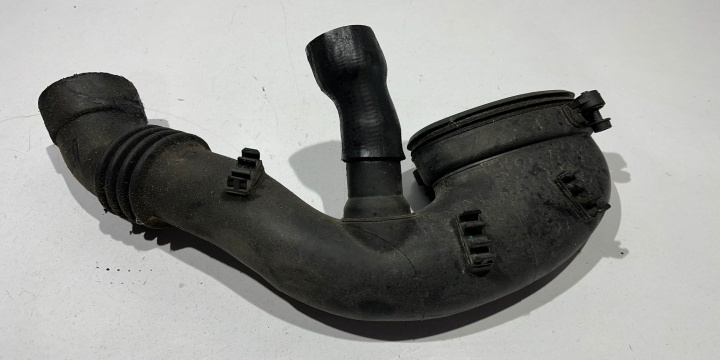 Furtun admisie aer 2.0 d 7790552 BMW Seria 3 E46 [facelift] [2001 - 2006]