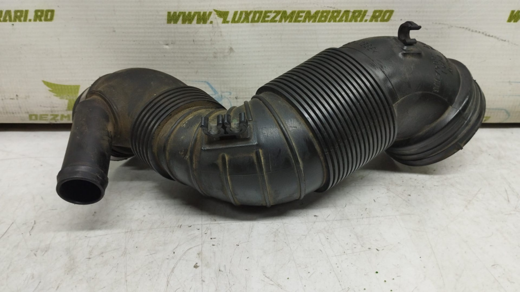 Furtun admisie aer 3c0129654p 2.0 tdi BMN Audi A3 8P [2003 - 2005]