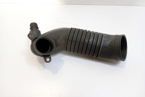 Furtun admisie aer 8D0129615K Volkswagen VW Passat B5 [1996 - 2000]
