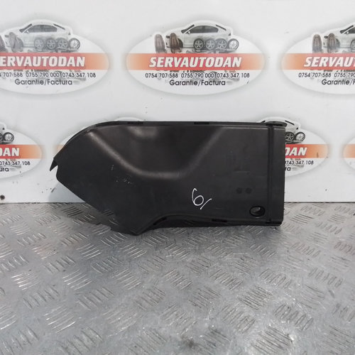 Furtun admisie aer Audi A4 (2001-2004) [8E2, B6] 2.5 Motorina 2002, 8E0129618L