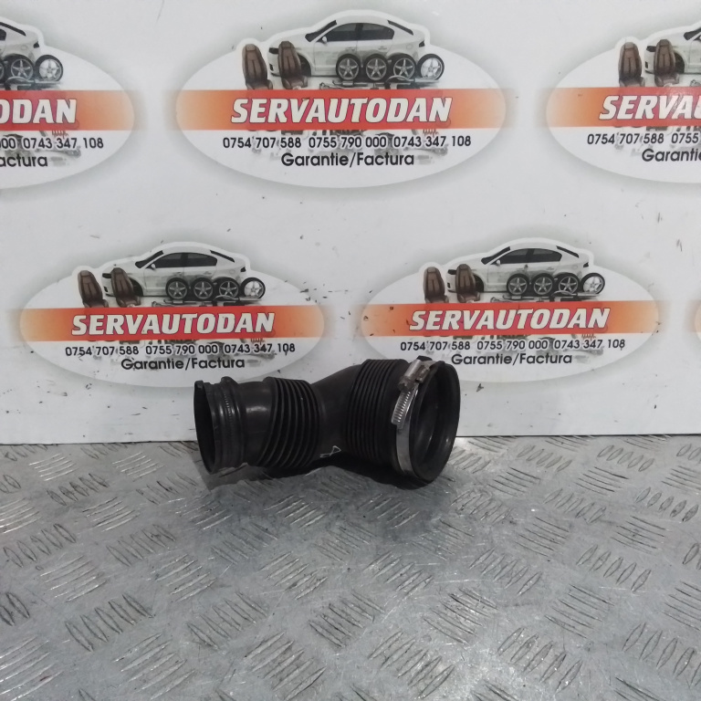 Furtun admisie aer Audi A4 (2004-2008) [8EC, B7] 2.7 Motorina 2007, 8E0129615P