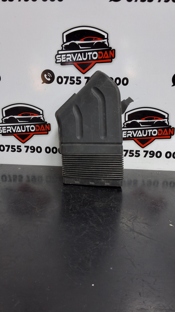 Furtun admisie aer Audi A4 (2004-2008) [8EC, B7] 3.0 Motorina 2007, 8E0129617D