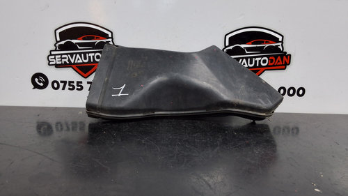 Furtun admisie aer Audi A4 (2004-2008) [8EC, B7] 3.0 Motorina 2007, 8E0129618G