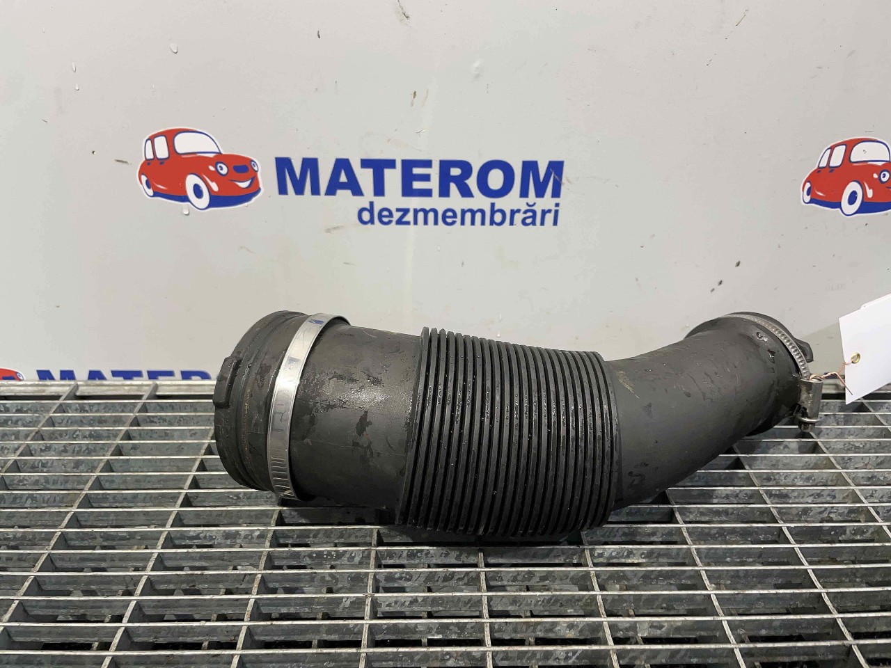 FURTUN ADMISIE AER AUDI A4 A4 3.0 TDI - (2012 2015)
