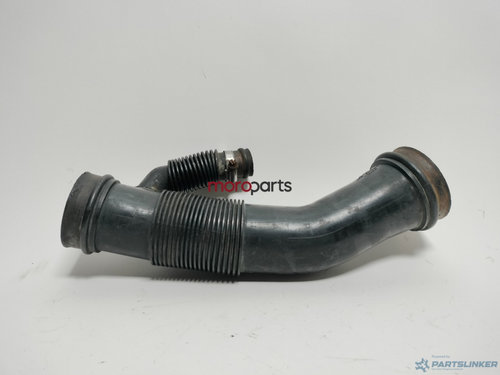 Furtun admisie aer AUDI A4 Saloon (8D2, B5) [ 1994 - 2001 ] 1.8 (ADR, APT, ARG, AVV) 92KW|125HP VAG ...