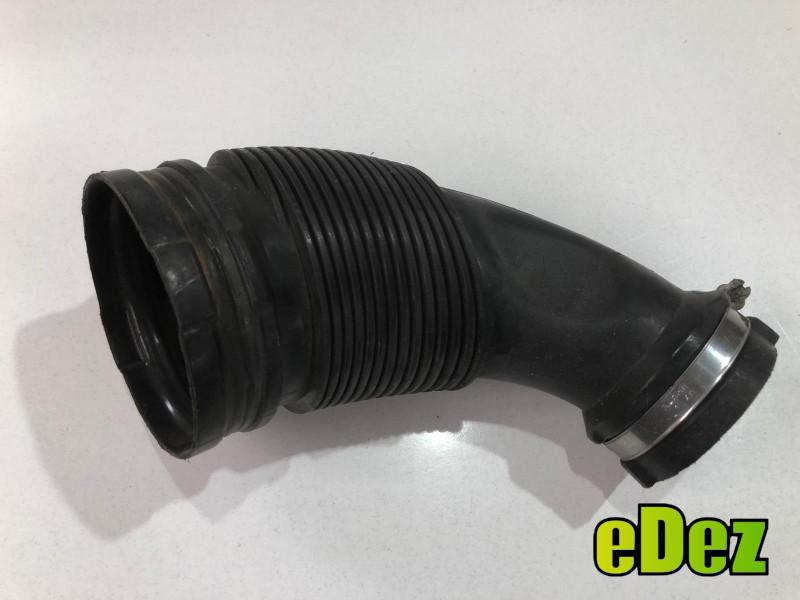 Furtun admisie aer Audi A5 (2017-2024) [F5] 2.0 tdi 04l129661