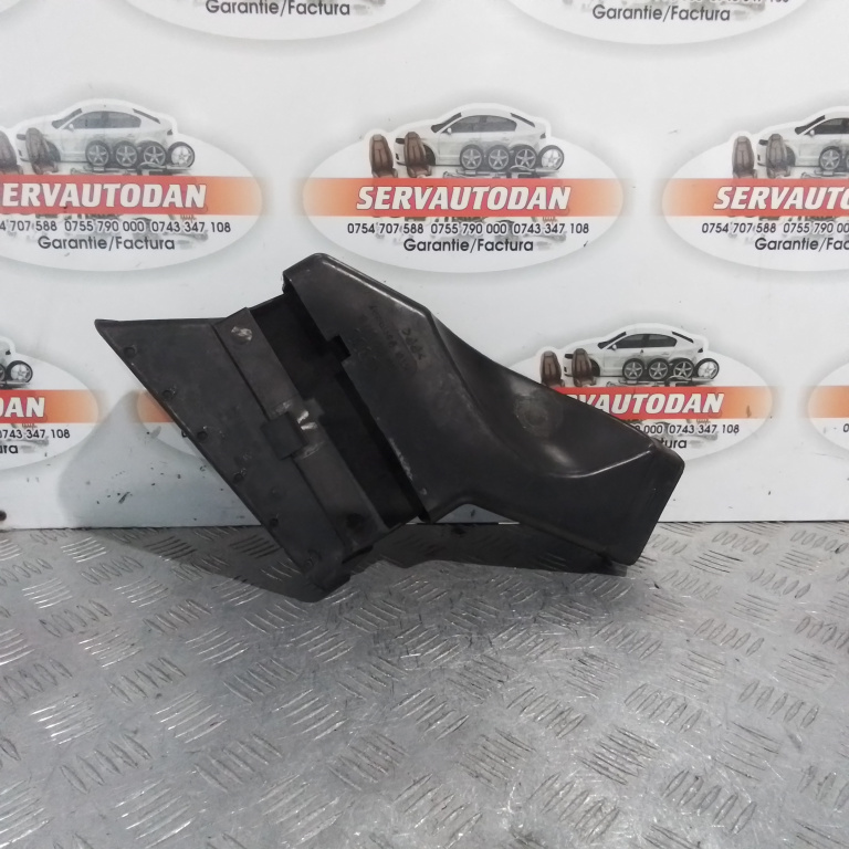 Furtun admisie aer Audi A6 (1997-2004) [4B, C5] 2.5 Motorina 2002, 4B0129617B