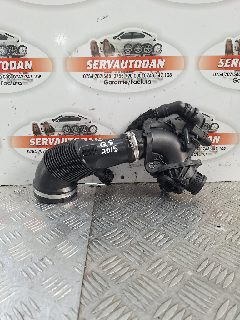 Furtun admisie aer Audi Q5 facelift (2012-2017) [8R] 2.0 Motorina 2015, 04L129661A