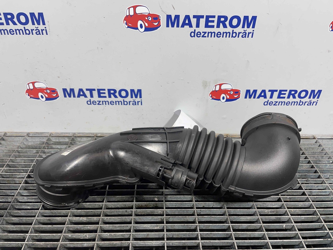 FURTUN ADMISIE AER BMW SERIA 3 E 90 SERIA 3 E 90 2.0 D - (2007 2012)