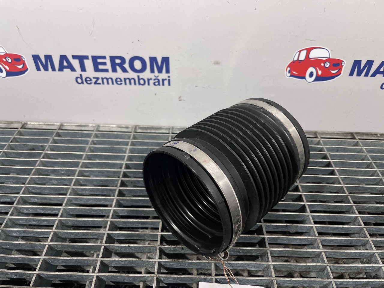 FURTUN ADMISIE AER BMW SERIA 3 F 30 2.0 HYBRID - (2015 2018)