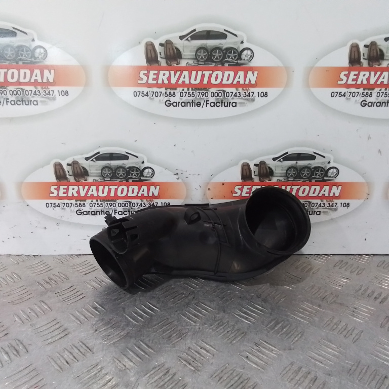 Furtun admisie aer BMW Seria 7 (2008-2015) [F01, F02] 3.0 Motorina 2012, 7807493