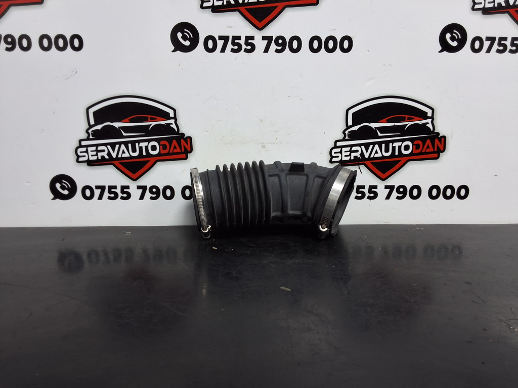 Furtun admisie aer Chrysler 300C (2006-2009) 3.0 Motorina 2008, 0210490A