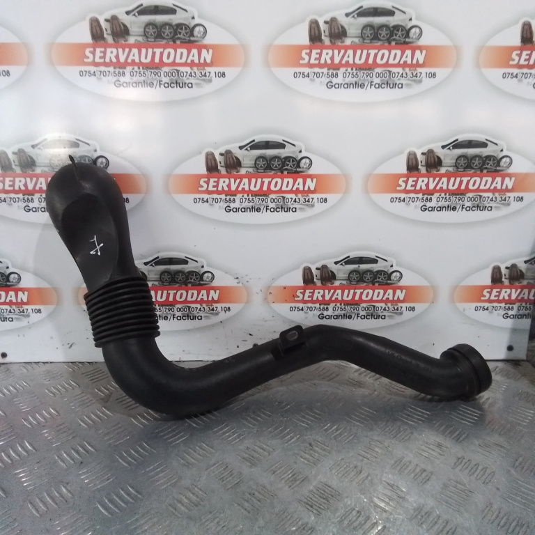 Furtun admisie aer Land Rover Discovery 4 (2009->) 3.0 Motorina 2010, AH227990FA