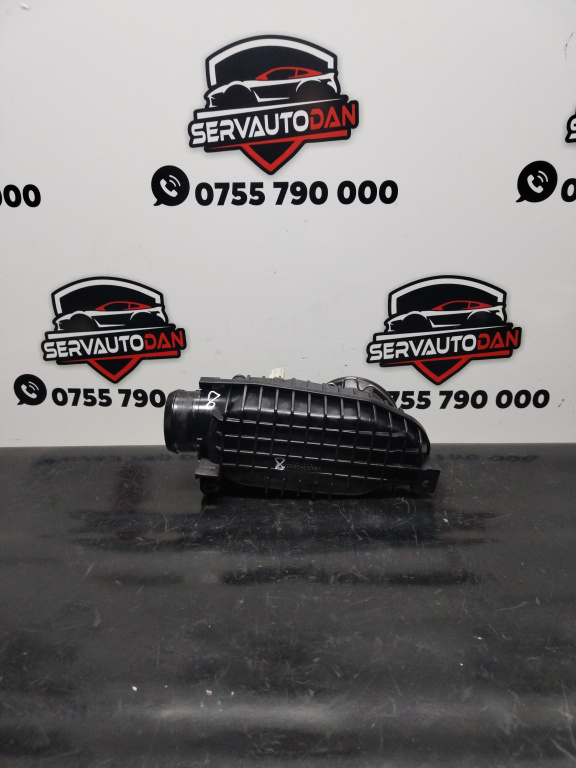 Furtun admisie aer Land Rover Range Rover 3 (2002->) 3.0 Motorina 2012, 4R8Q-6K770-AE