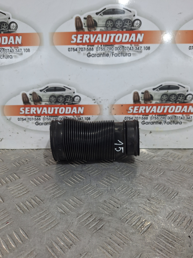 Furtun admisie aer Mercedes-Benz C-Class (2001-2007) [W203] 2.7 Motorina 2004, A6120940187