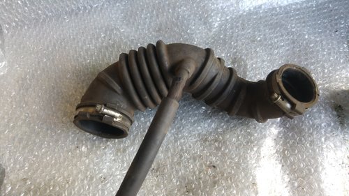 Furtun admisie aer mitsubishi colt 1.1 b mn135108 a1345200001