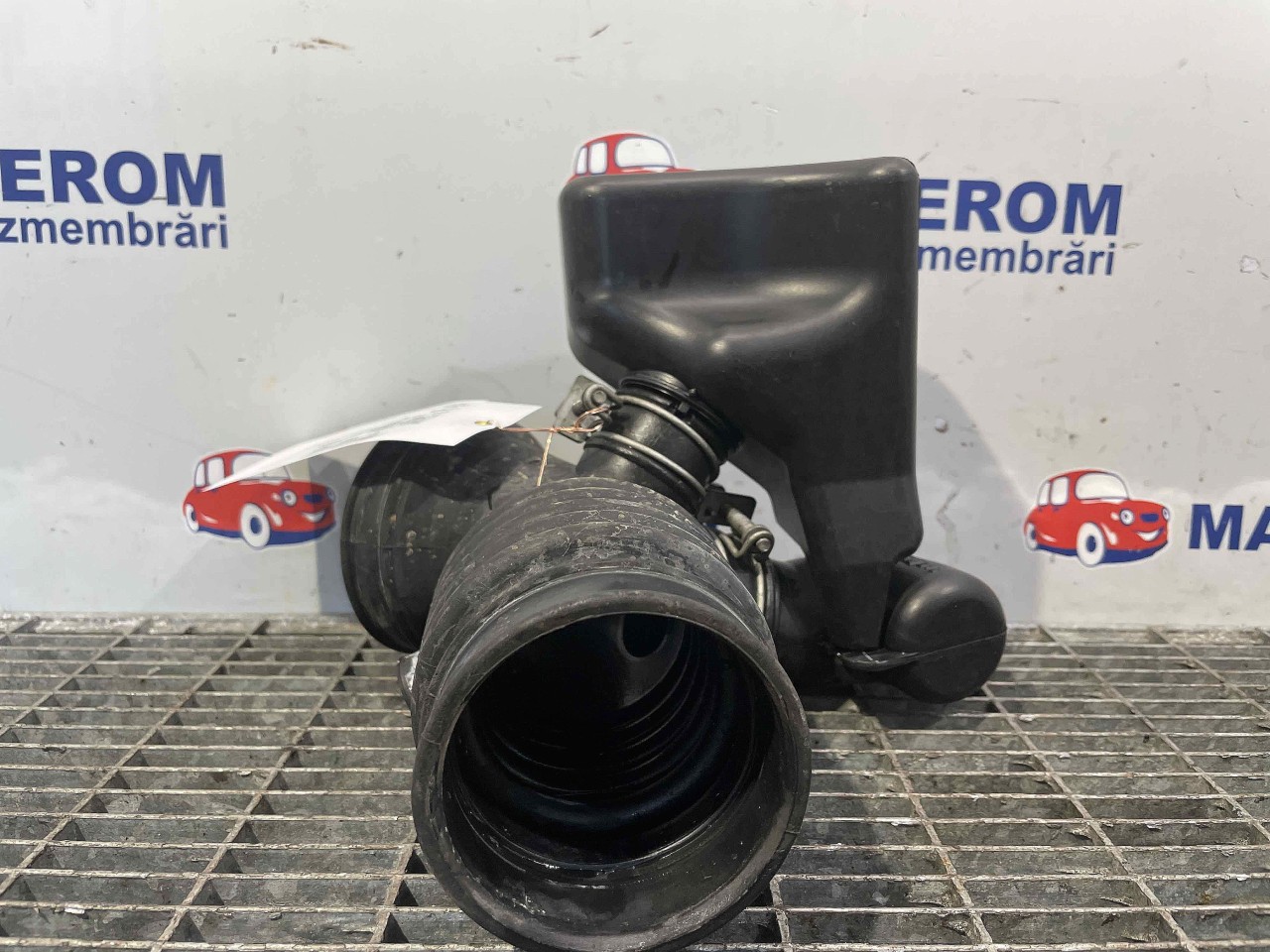 FURTUN ADMISIE AER NISSAN PRIMERA 2.0 INJ - (2002 2007)