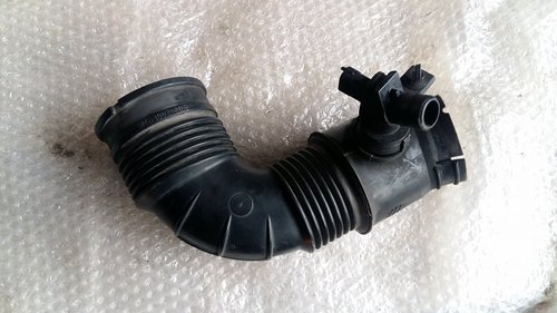 Furtun admisie aer opel insignia 2.0 cdti a20dth 55561787