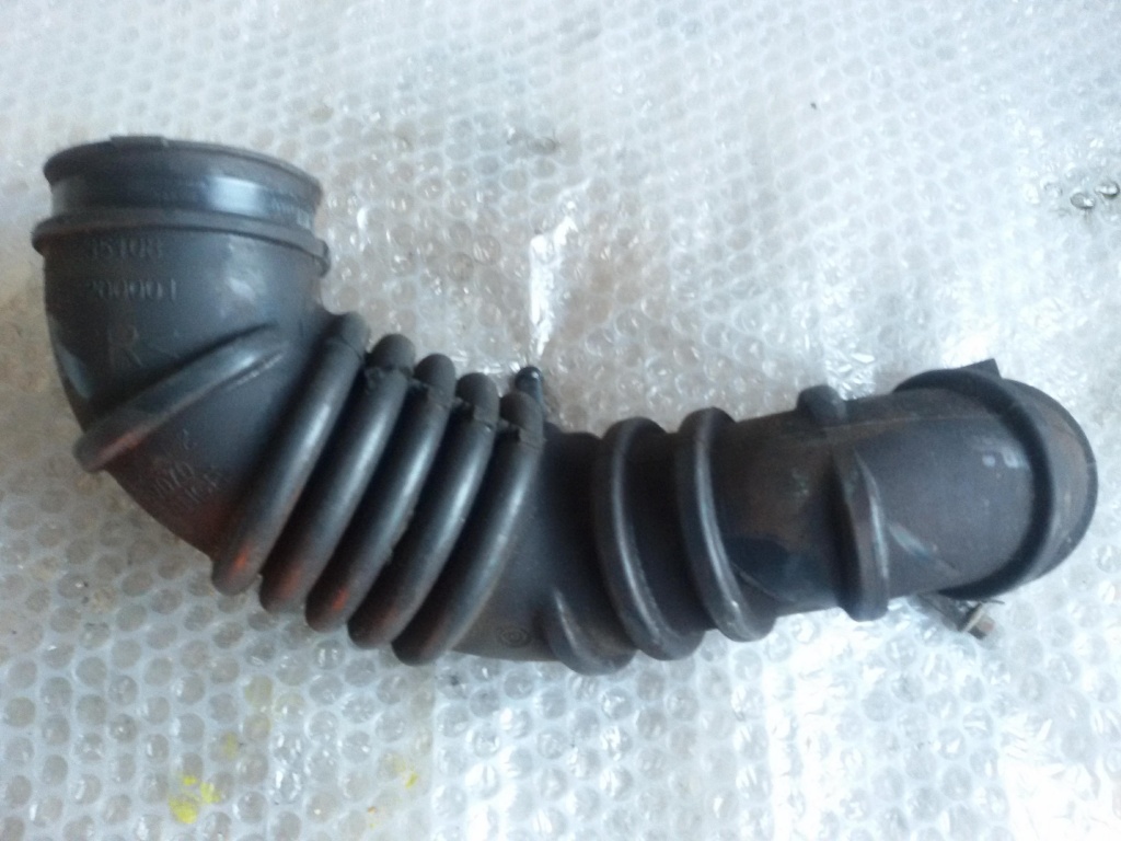 Furtun admisie aer smart forfour mitsubihhi colt 1.1 benz m134910 a1345200001
