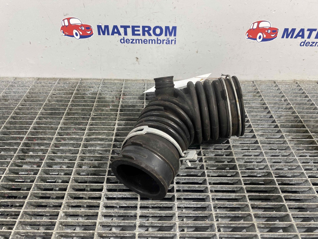 FURTUN ADMISIE AER TOYOTA RAV4 2.0 D - (2012 2018)