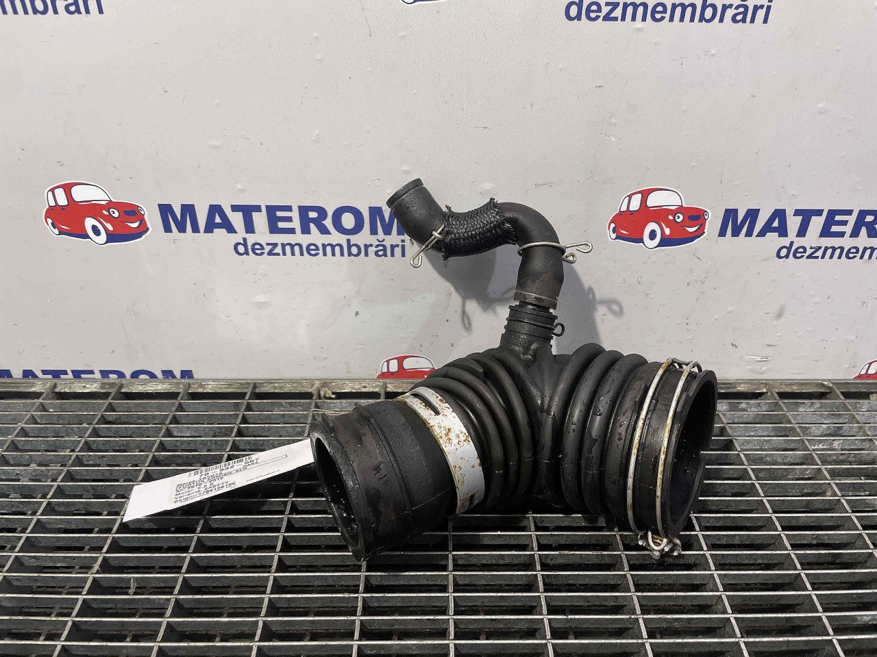 FURTUN ADMISIE AER TOYOTA RAV4 2.2 D - (2010 2012)