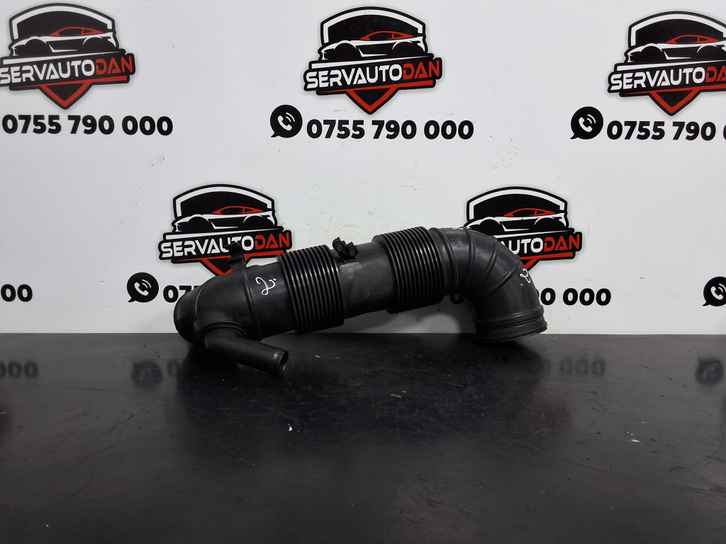 Furtun admisie aer Volkswagen Crafter (2006-2017) 2.0 Motorina 2014, 2E0129615K