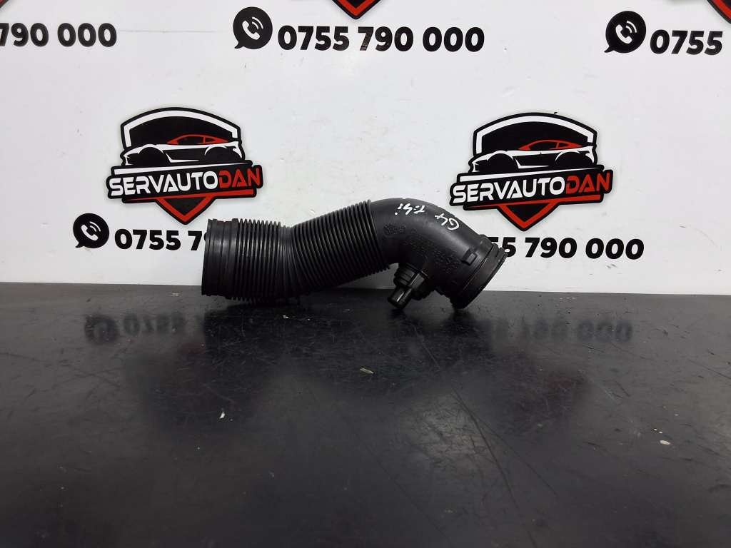 Furtun admisie aer Volkswagen Golf 4 (1997-2005) 1.4 Benzina 2002, 1J012O684CG