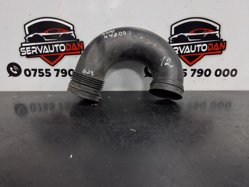 Furtun admisie aer Volkswagen Touran (2003-2006) 1.9 Motorina 2004, 1K0129618AC