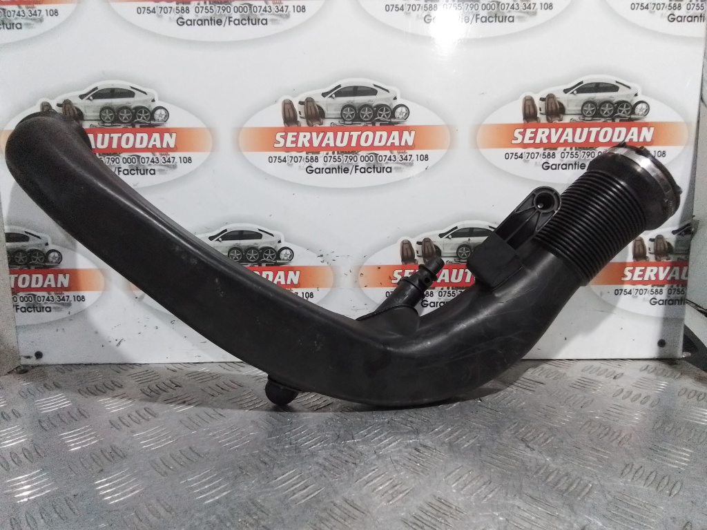 Furtun admisie aer Volvo C70 2 (2006->) 2.0 Motorina 2012, 3139646