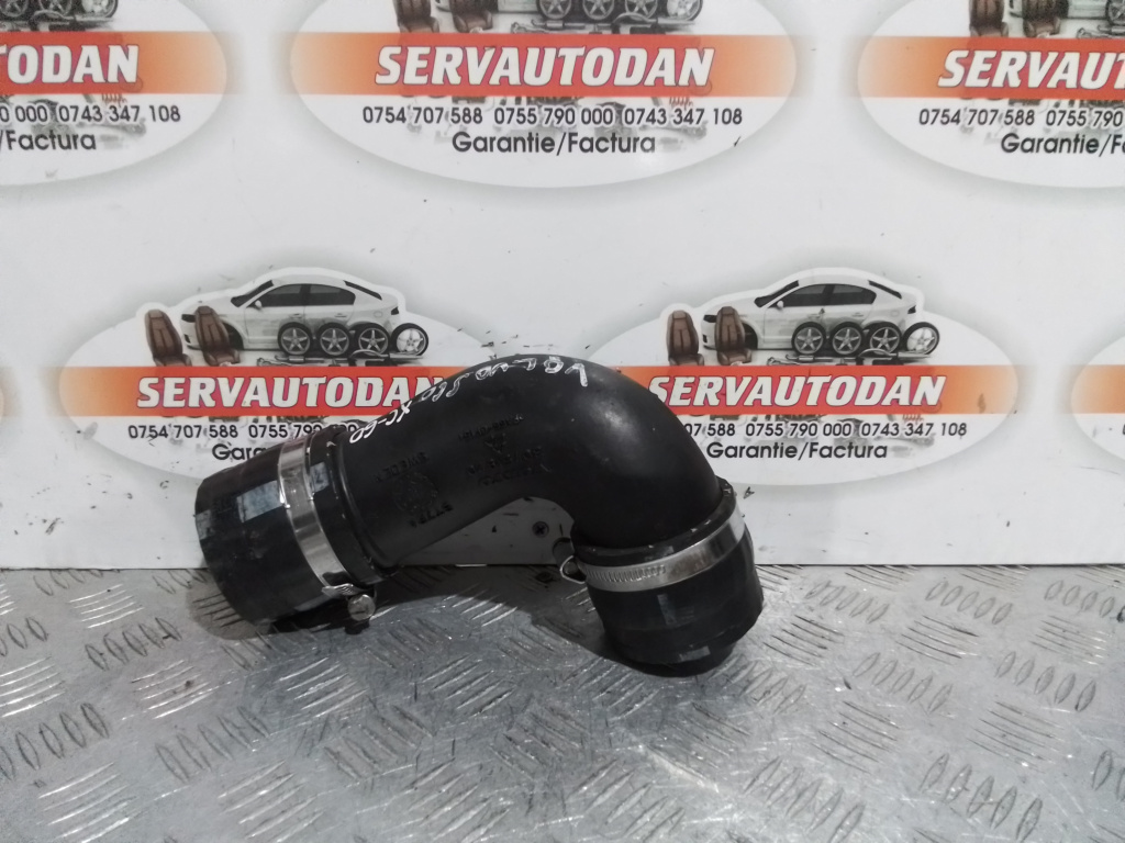 Furtun admisie aer Volvo XC60 (2008-2013) 2.0 Motorina 2012, 30751920
