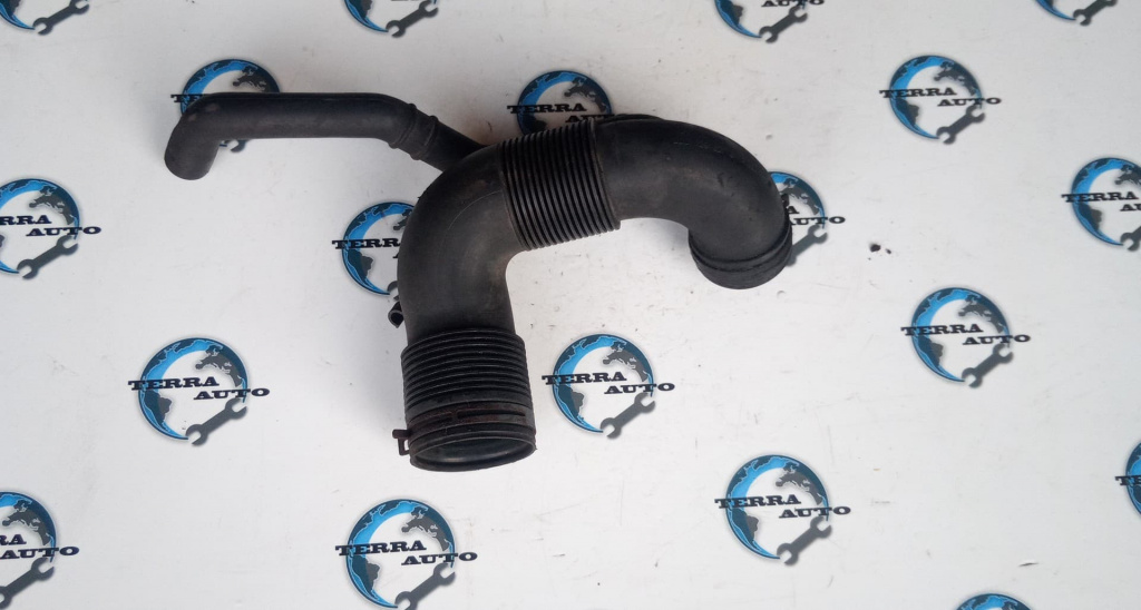 Furtun admisie aer VW LT 2.5 TDI 80 KW 109 CP cod motor ANJ