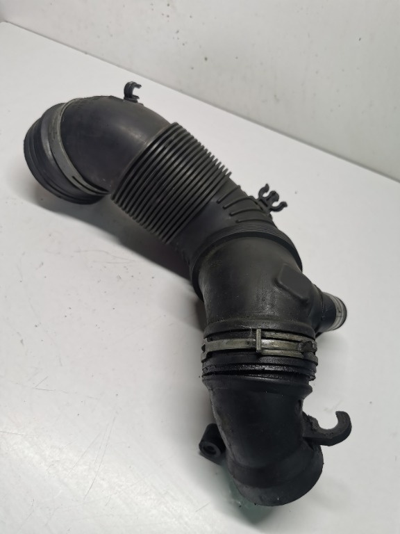 Furtun admisie aer VW Passat B6 2.0 TDI BMP furtun turbo 3C0129654Q