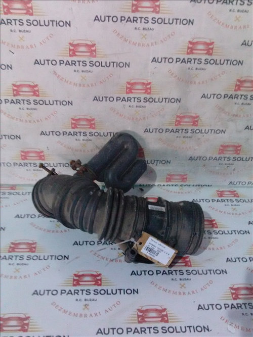 Furtun admisie HYUNDAI TUCSON 2.0 B an fabr. 2007