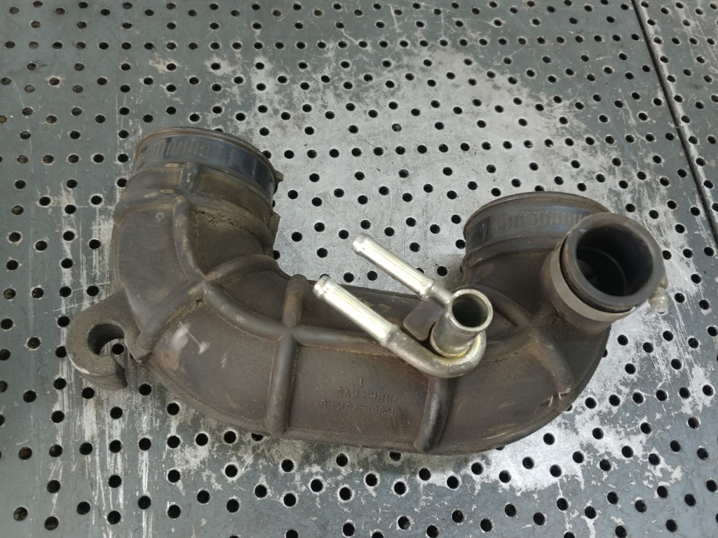 Furtun admisie k12b 1.2 b suzuki splash opel agila b 13881-73ka0